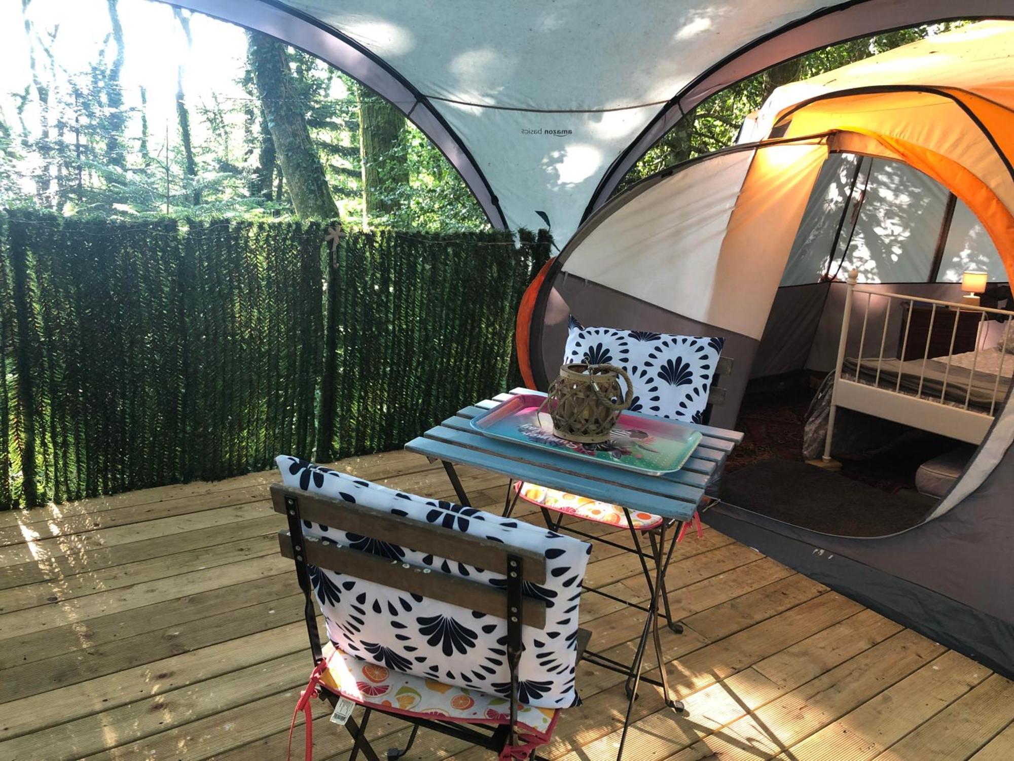 Camping Au Lac Du Drennec Glamping Tent Commana Buitenkant foto